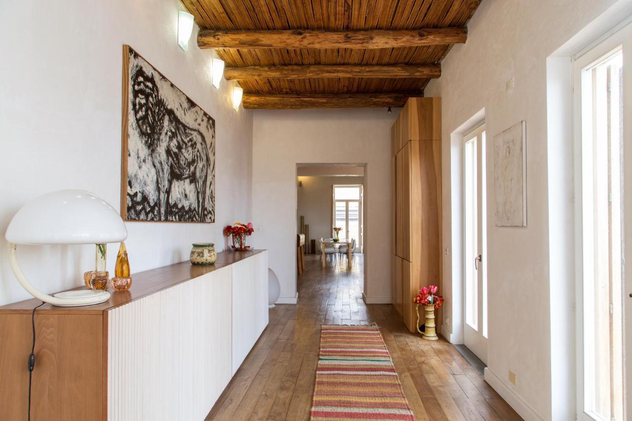 Apartamento La Casa Nel Cuore Della Citta Nápoles Exterior foto